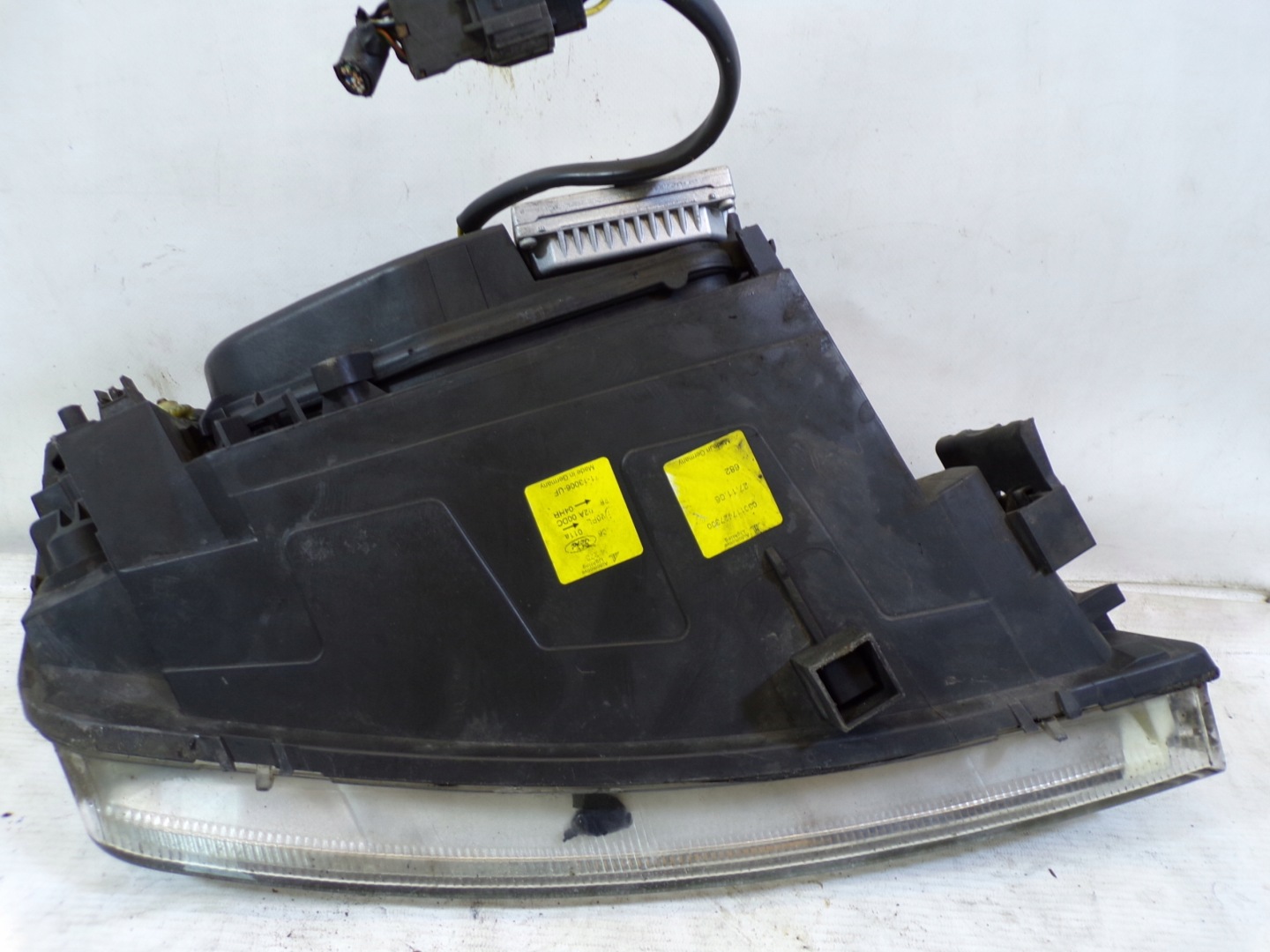 light front front left FORD MONDEO 3 III XENON (K)