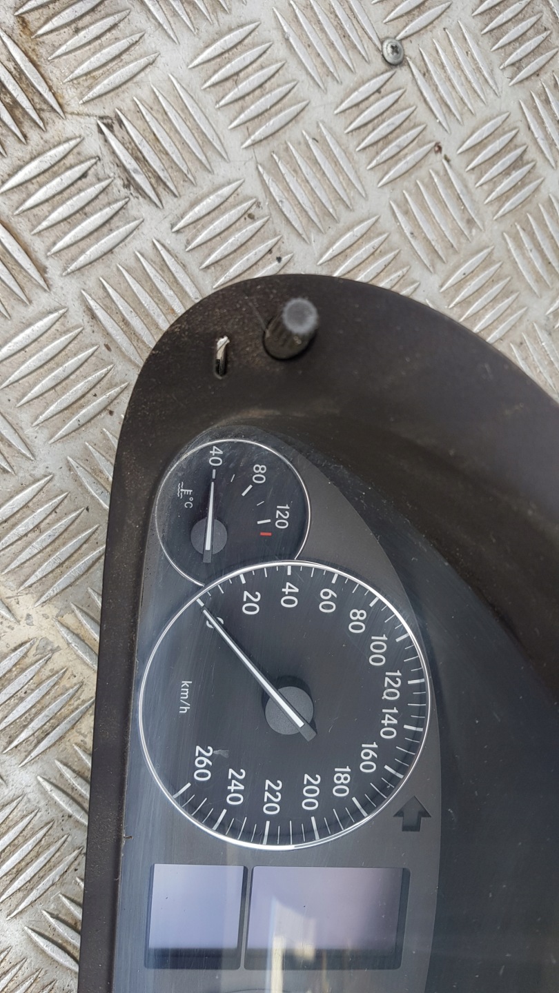 MERCEDES W203 dials clock 1.8 A2035404348