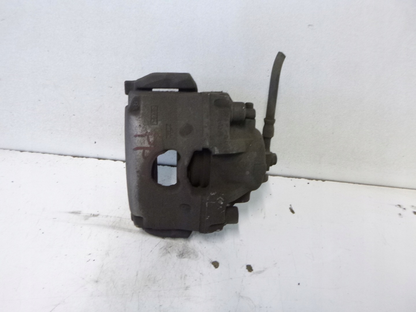 caliper brake front Opel Vectra C 2.2 03r.
