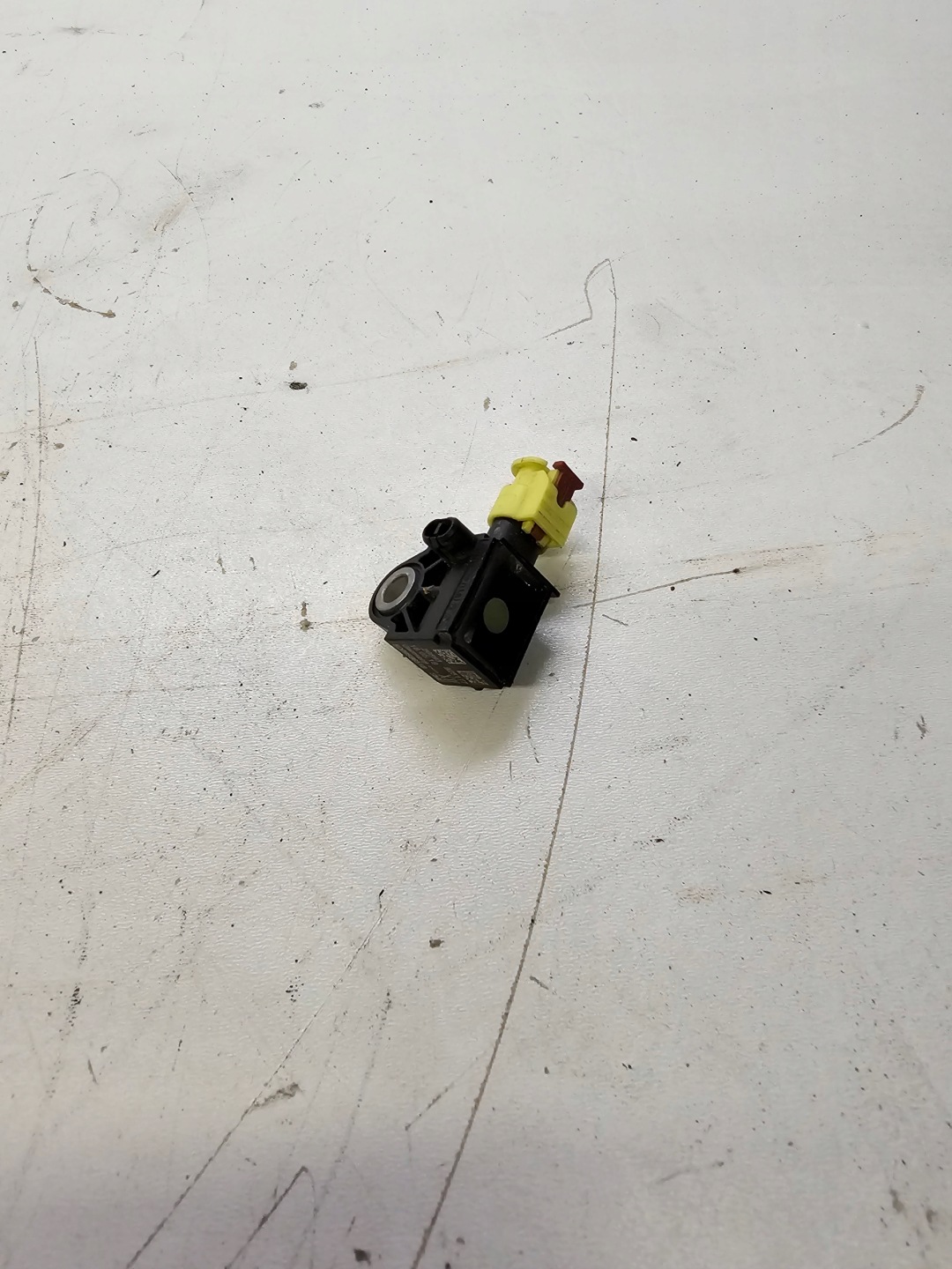 impact sensor front AUDI A3 8V 5Q0959651B