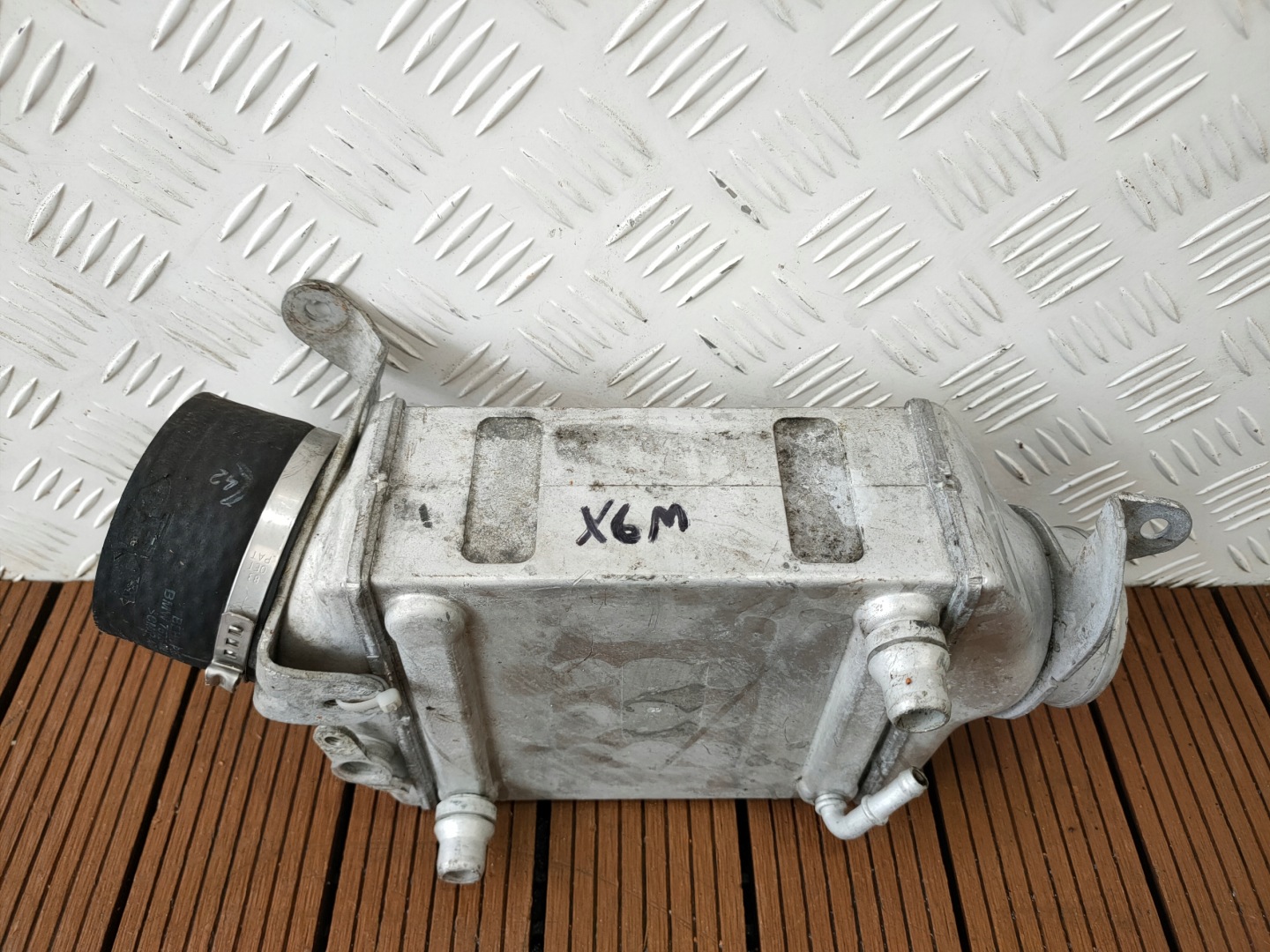BMW X6M X5M E70 E71 4.4i S63B44 intercooler right radiator OE