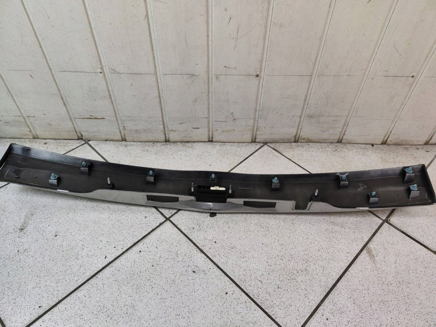 cap bonnet Toyota Prius 3 facelift 2011 76801-47070