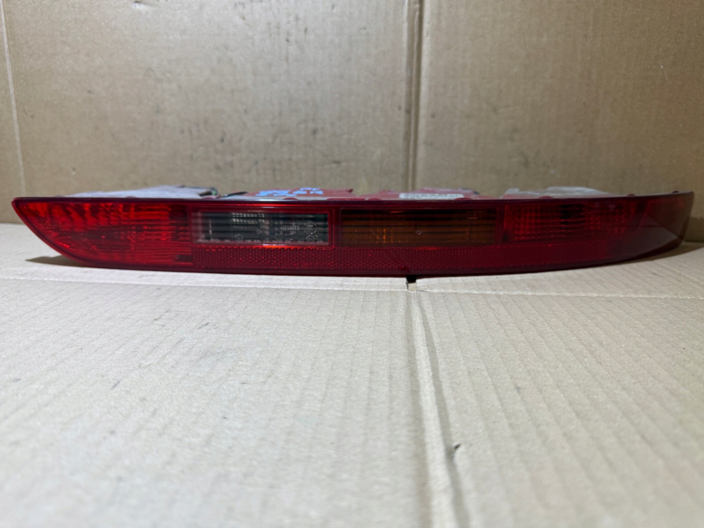 AUDI Q5 8R light right rear right rear part W bumper 8R0945096