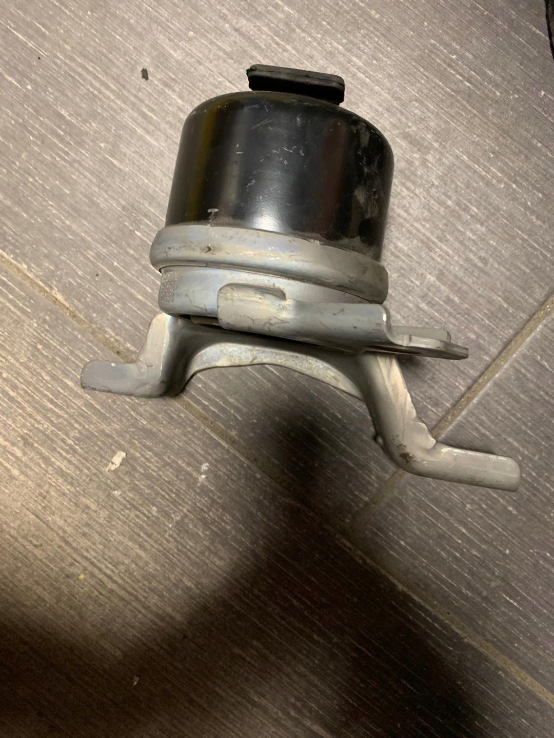 perfect condition engine mount RANGE ROVER FORD 1