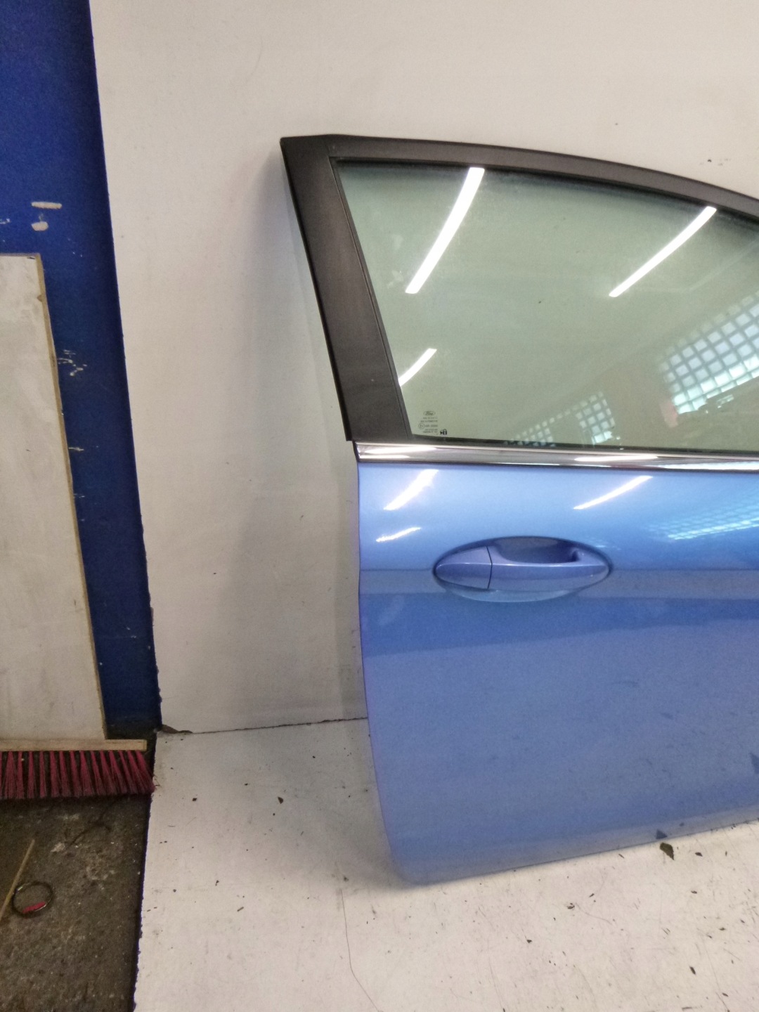 door front left Ford Fiesta MK7 2009-2012 lakier 99 complete 3D