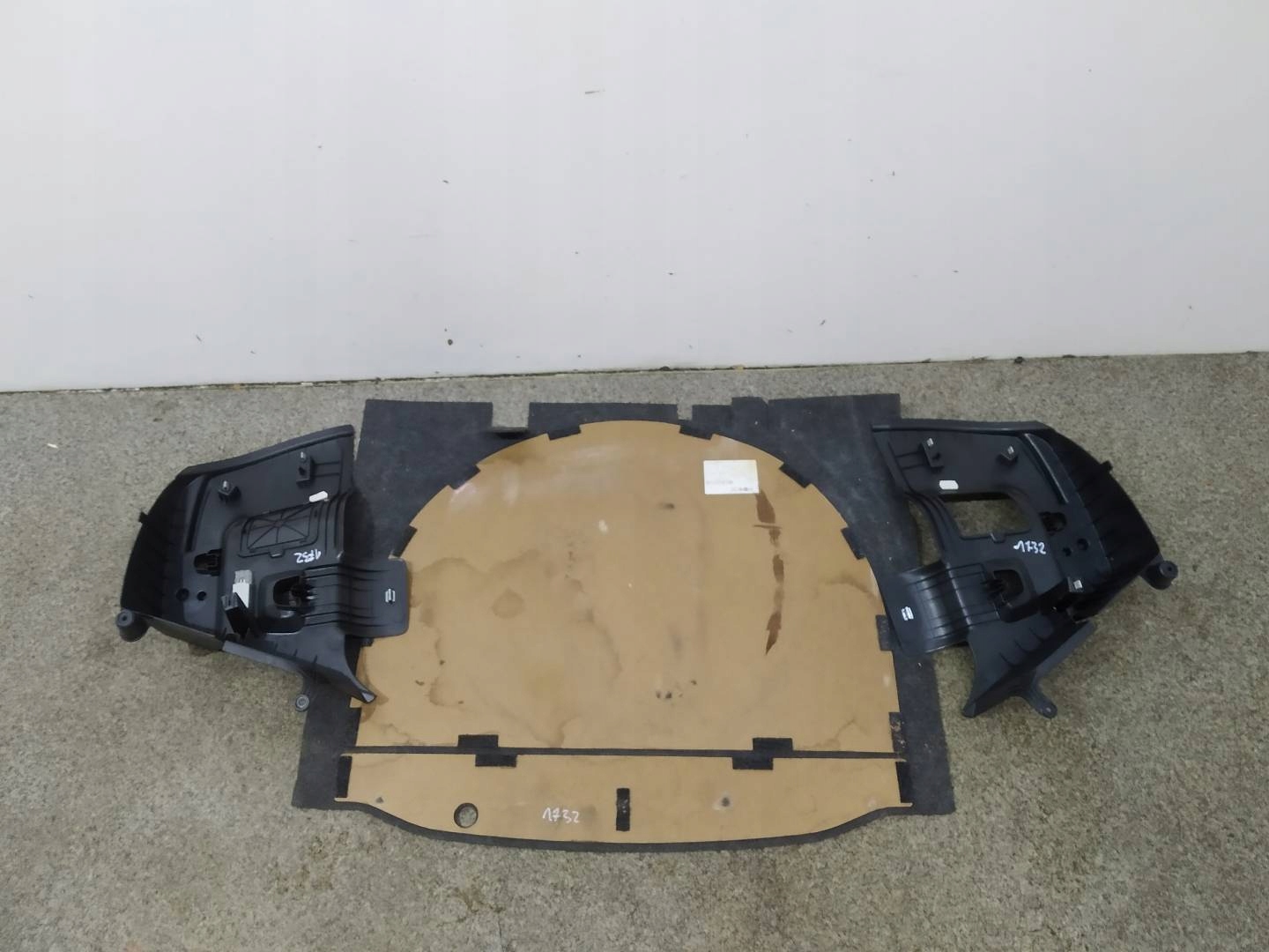 floor boot side left right carpet KPL Skoda Citigo and (2011- )
