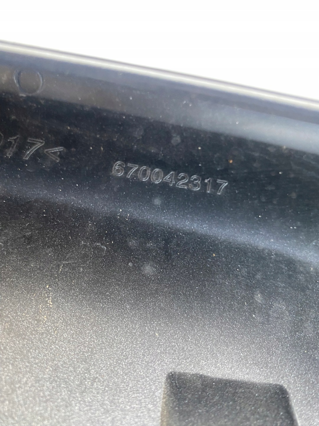 MASERATI LEVANTE 16- SPOILER nárazníku předek 670042317