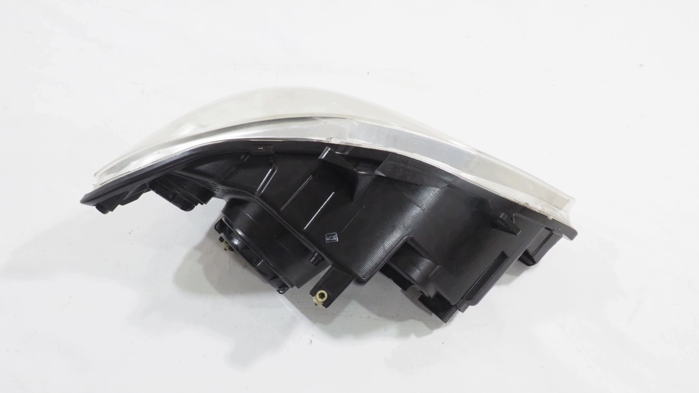 Mercedes Vito W639 lift light left front A6398201861