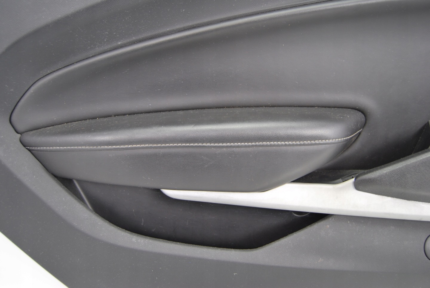 side door left upholstery Chevrolet Camaro 2016+