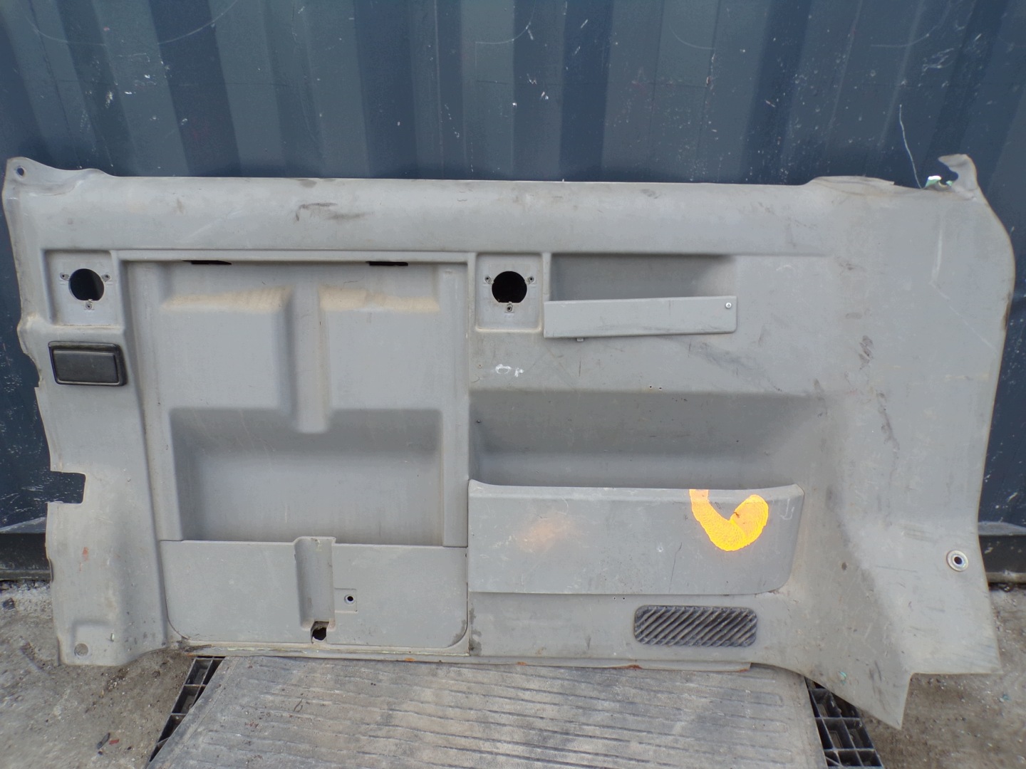 side left upholstery left STOLIK VOLKSWAGEN TRANSPORTER T4 MULTIVAN (K2)