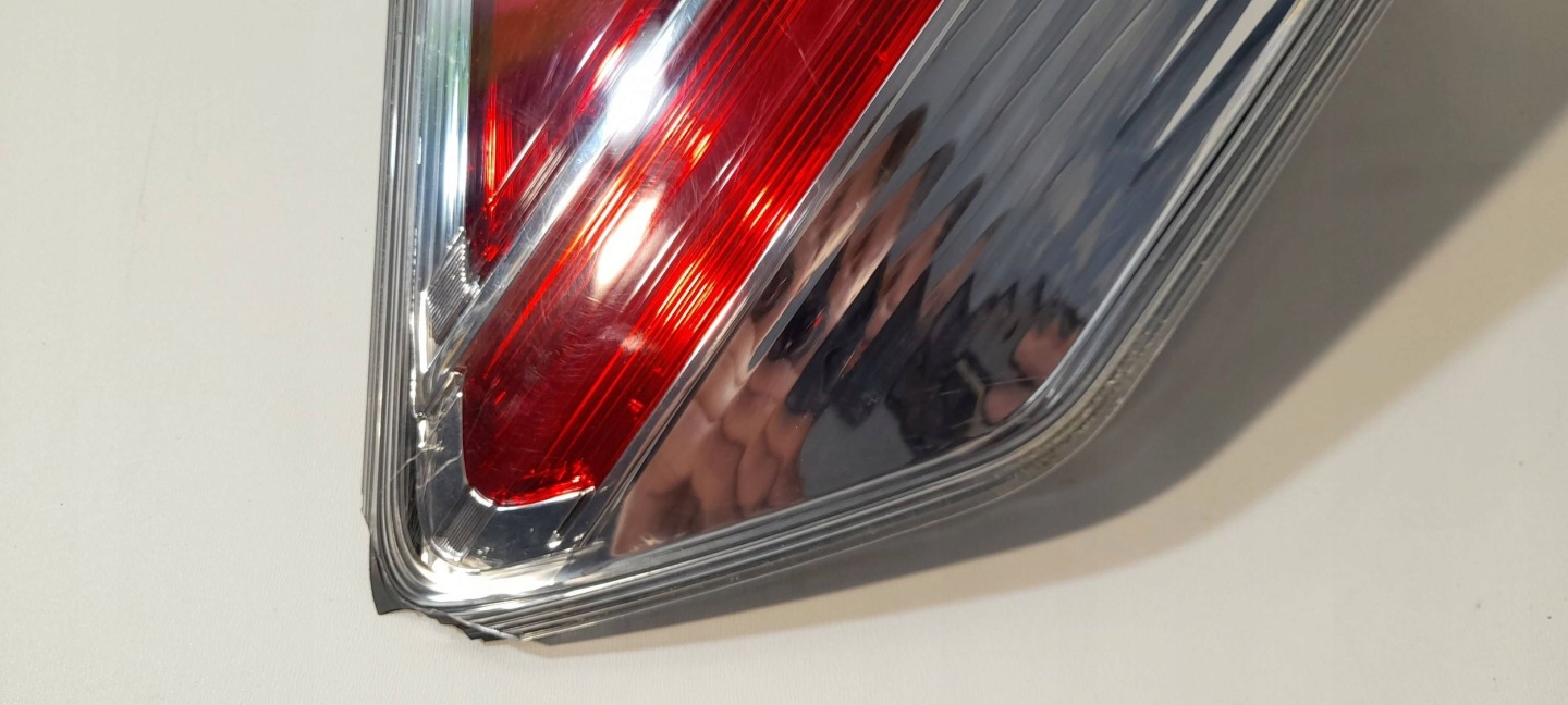 Nissan X-Trail T32 light rear left 22017939 (R9)