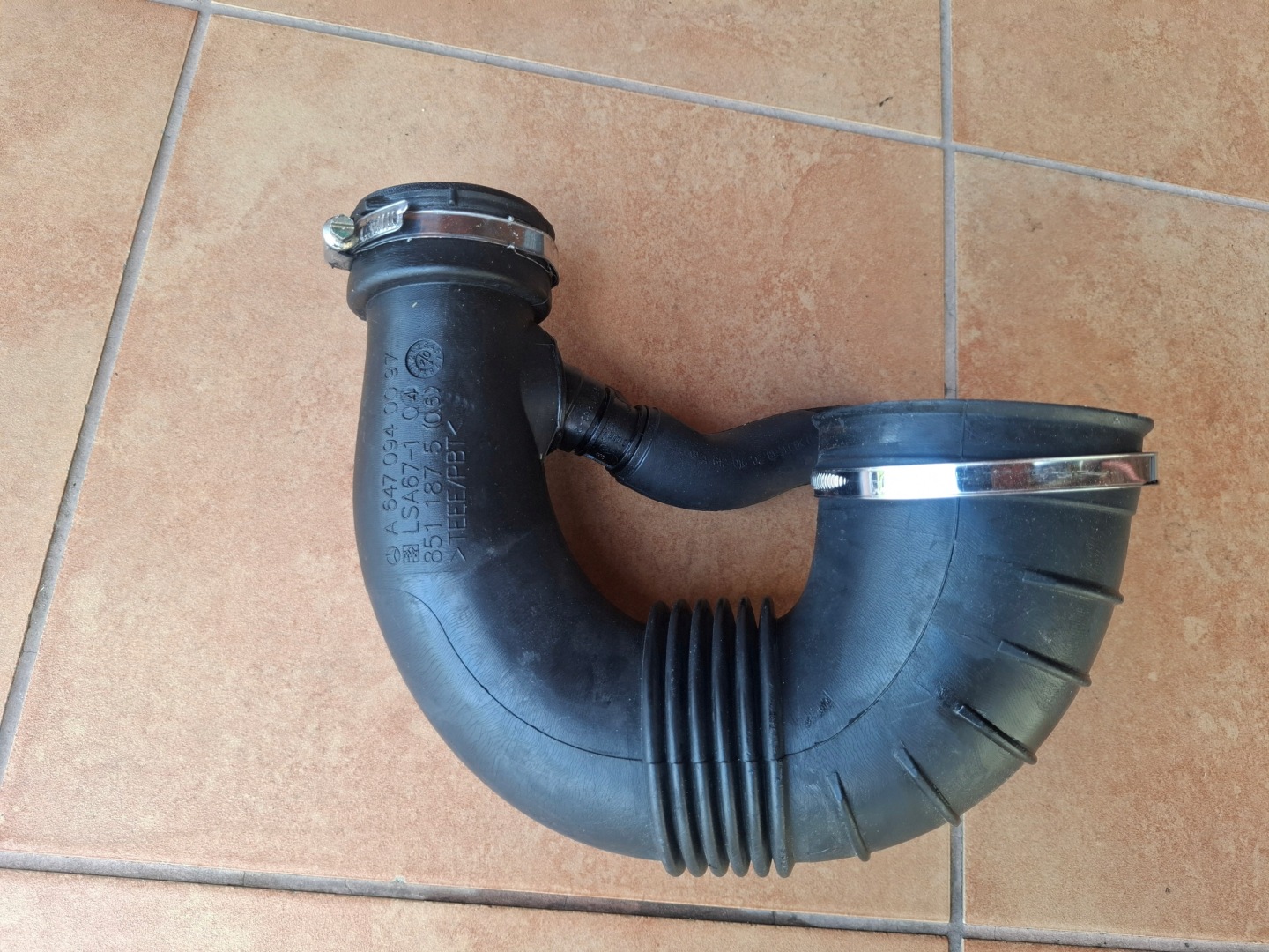 rohr DOLOT MERCEDES W211 2,7 CDI A6470940097