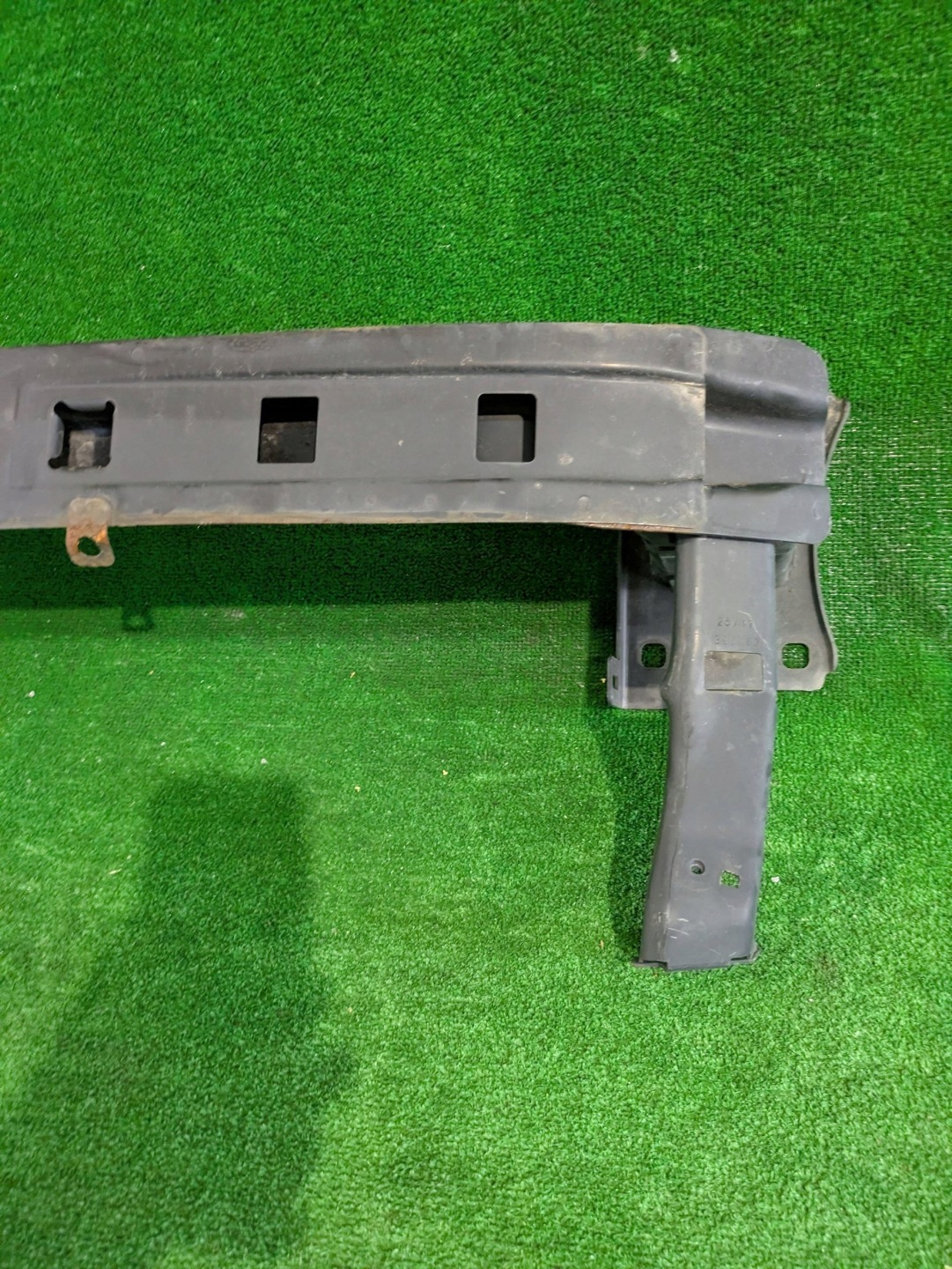 bumper support of the front front SKODA KODIAQ 16