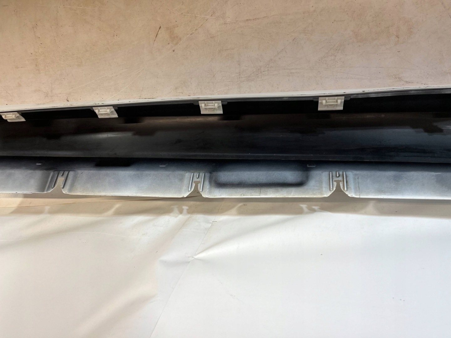 moulding threshold right original CALA BIALA Mercedes-Benz E W238 2386907402