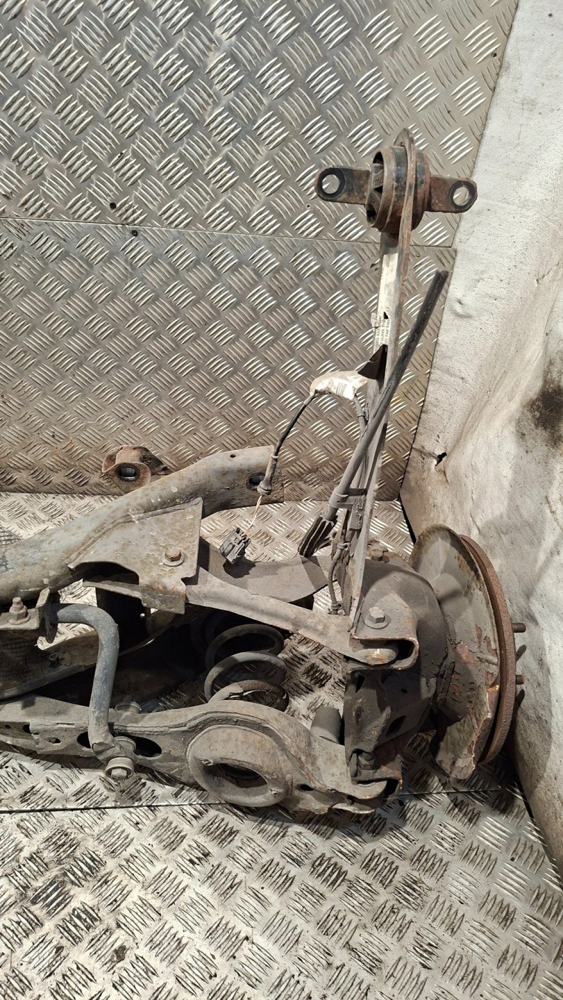 Achsträger heck VOLVO V50 und KOMBI