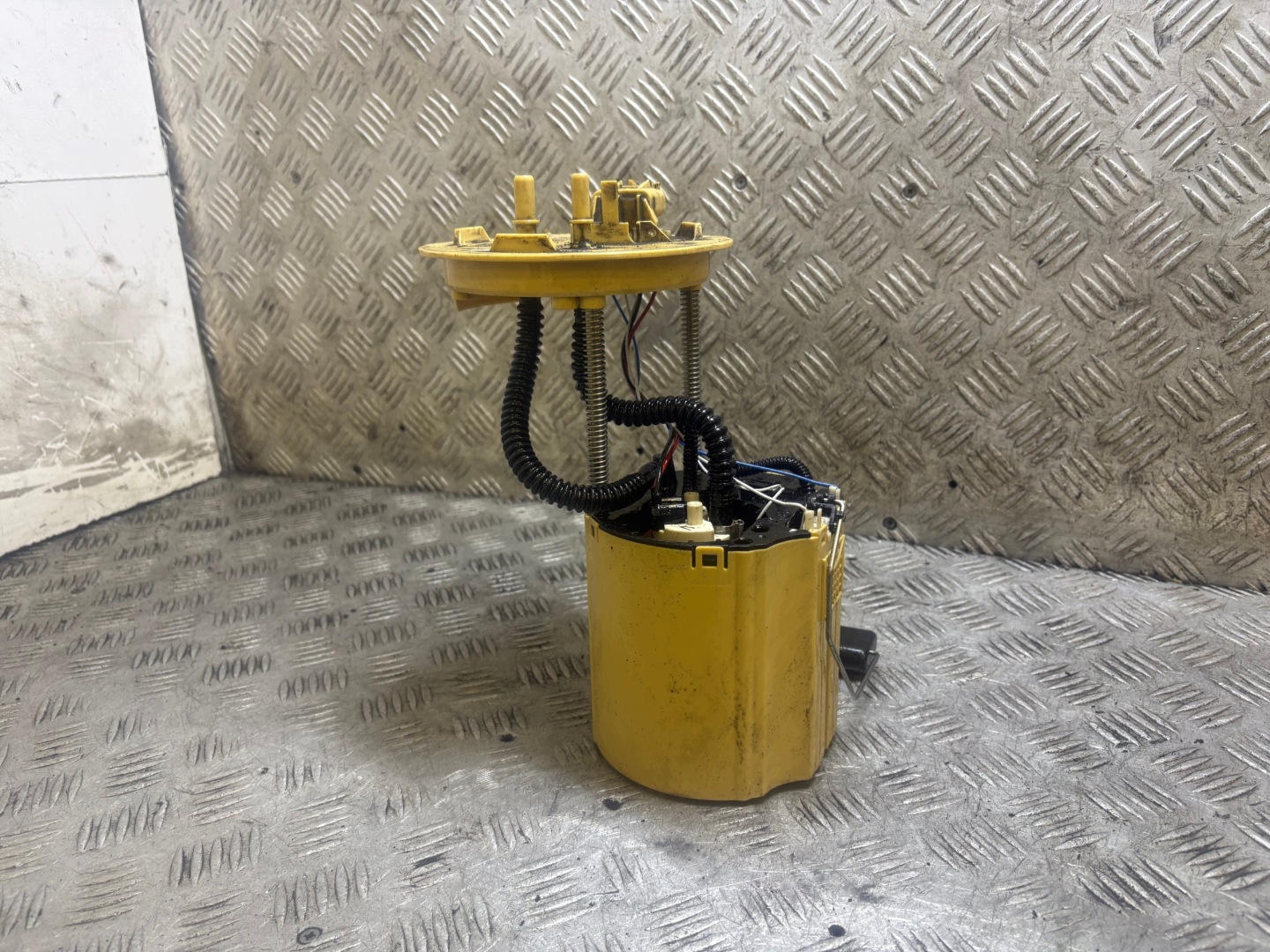 feed pump Z tanks OPEL ASTRA J 13503108A