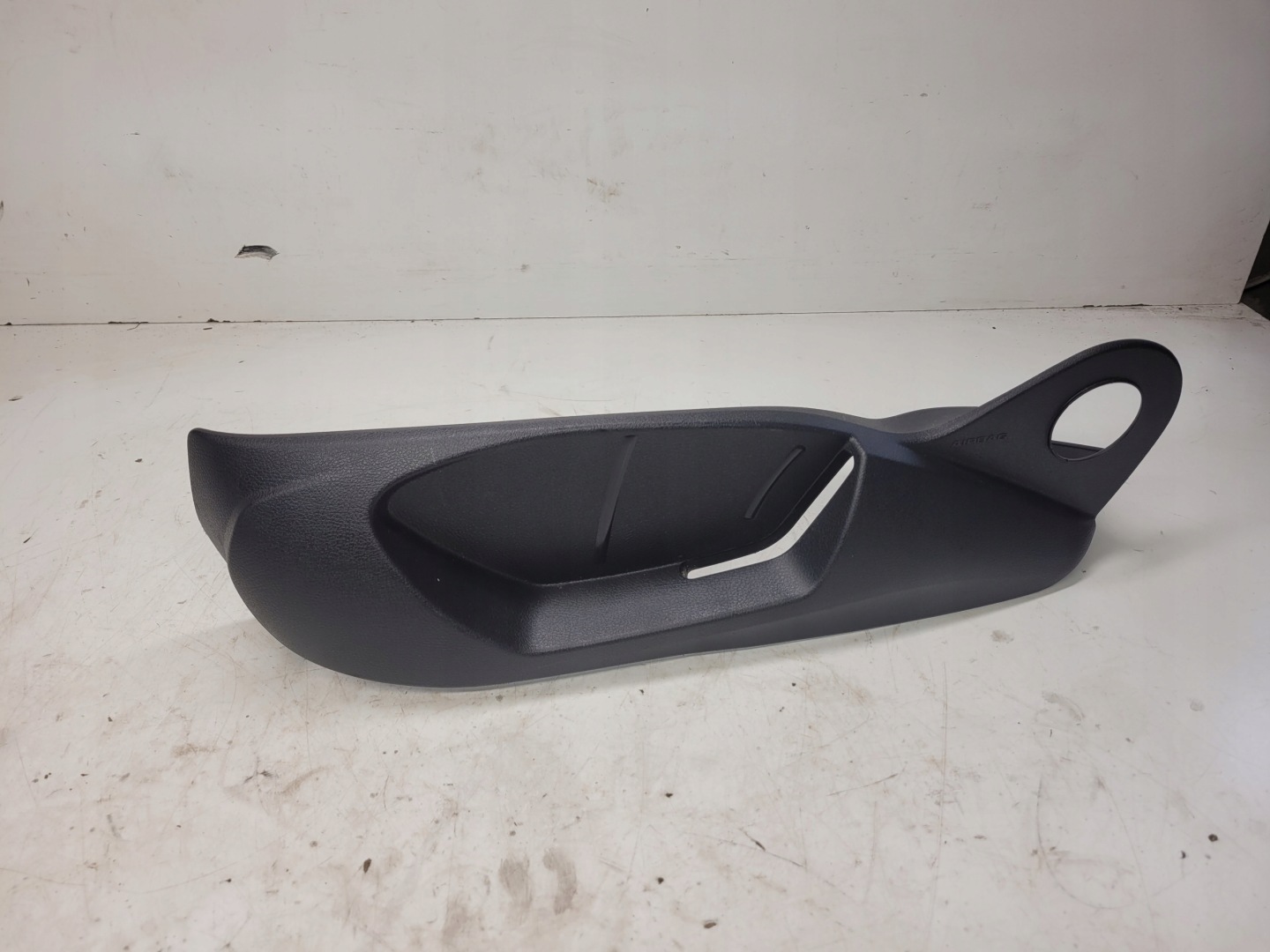 cover spoiler seat left AUDI A3 8V 8V0881325C