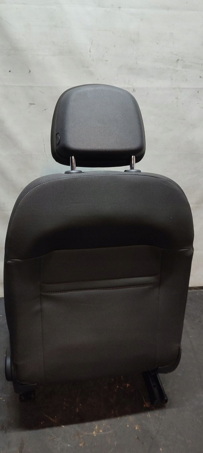 seat front left driver´s Opel Astra J kombi
