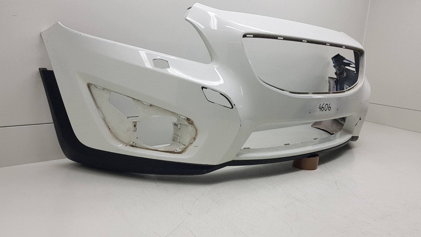 VOLVO C30 LIFT 2010 - bumper front 31214635