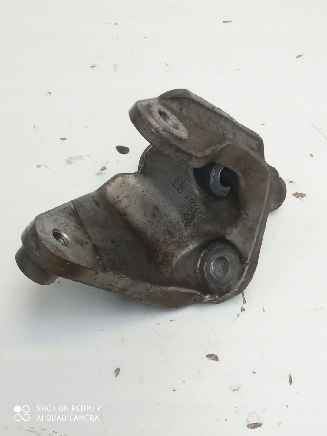 OPEL INSIGNIA A 4X4 support 13228287