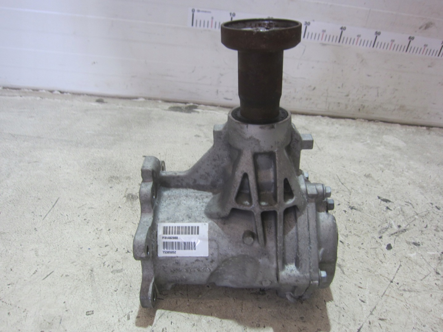 VOLVO XC40 XC 40 2.0 T5 AWD differential diff differential front front 31492988