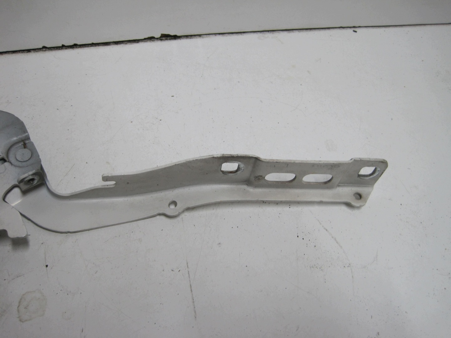 hinge bonnets left PEUGEOT 2008 II 9820730880