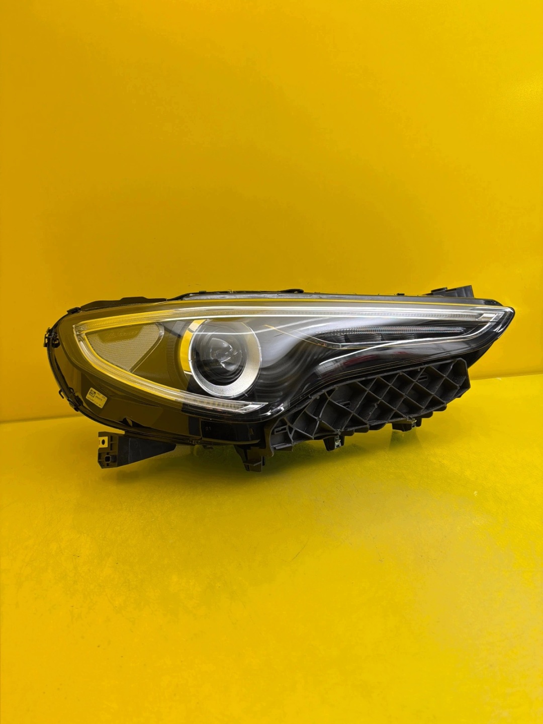 light right Alfa Romeo Stelvio 2016- Xenon + Led 505639590