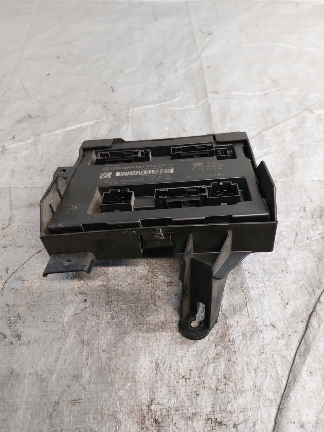 Unité commande confort AUDI A4 B8