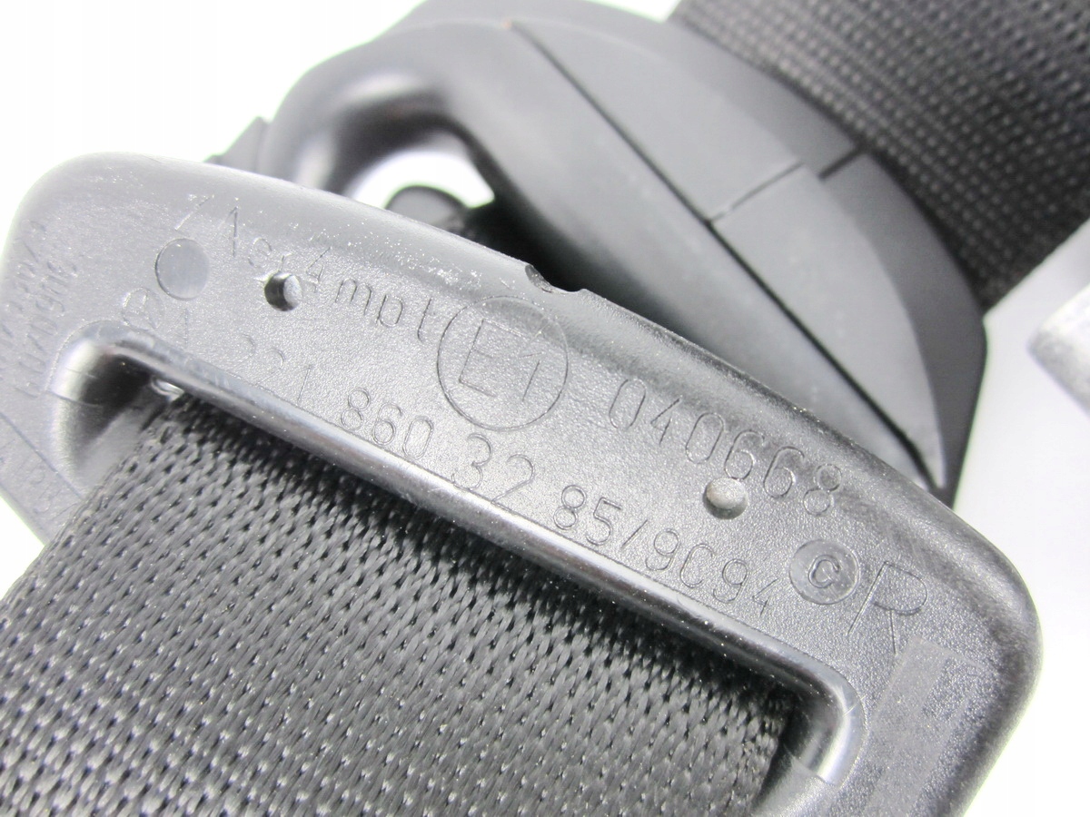 tension belt safety front right Mercedes W221