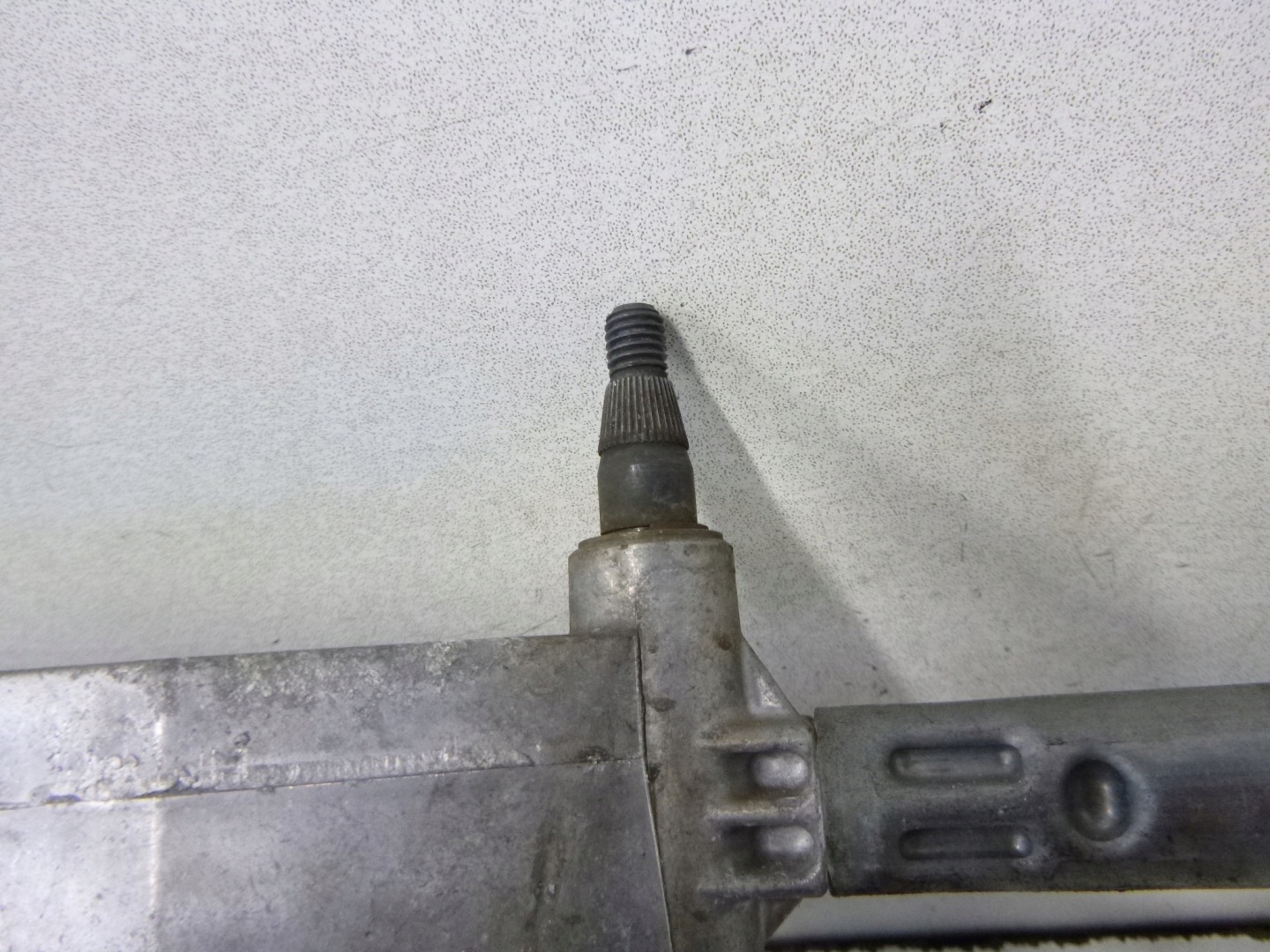 wiper mechanism front Ford C-Max 1.8 BOSCH