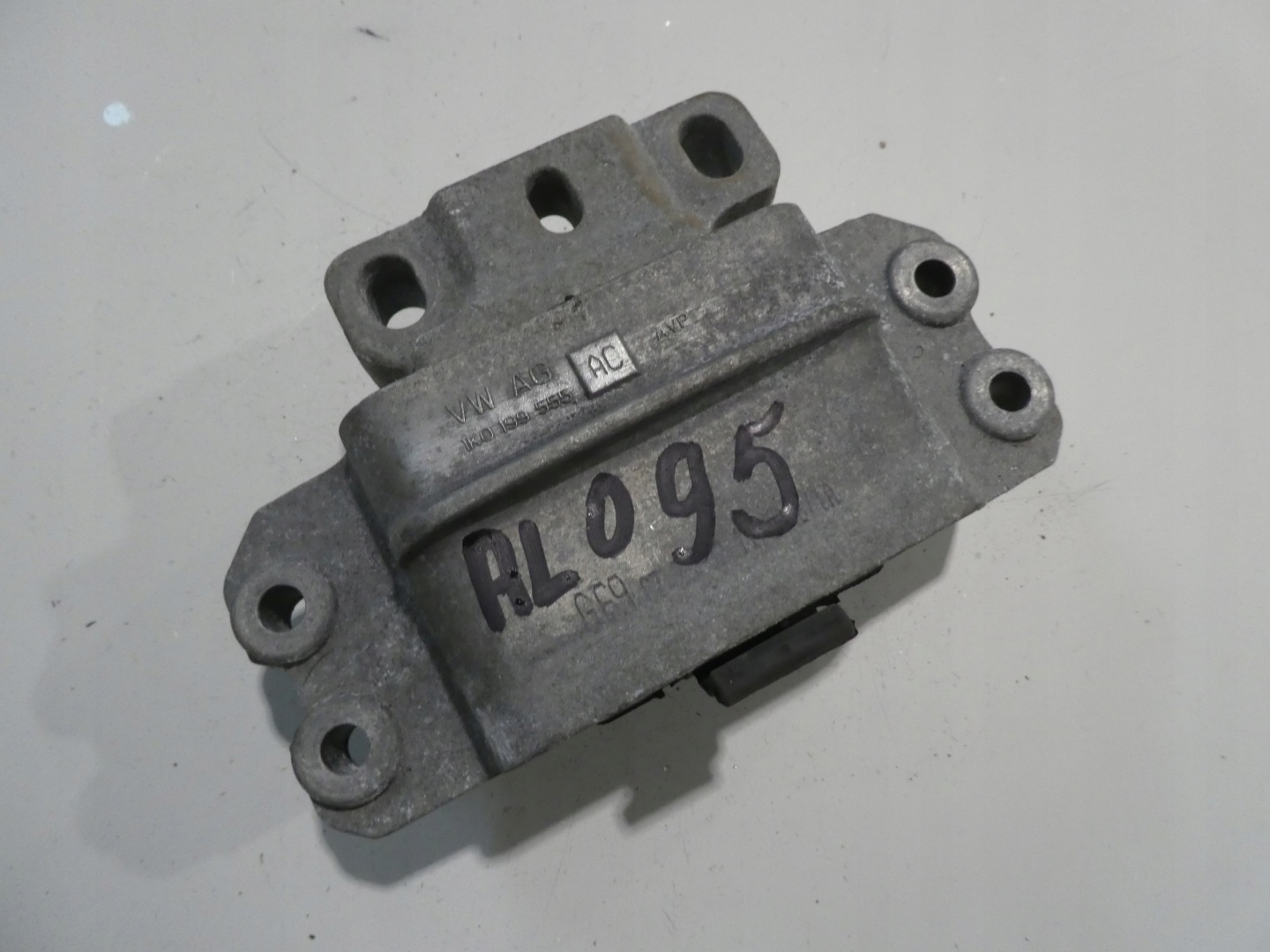 holder gearbox mounting 1K0199555AC AUDI VW SEAT