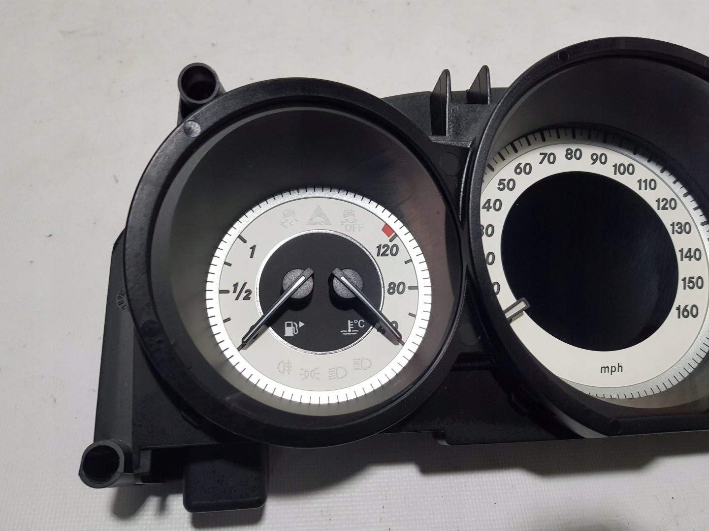 dials MERCEDES CLS W218 UK CDI 2189007004