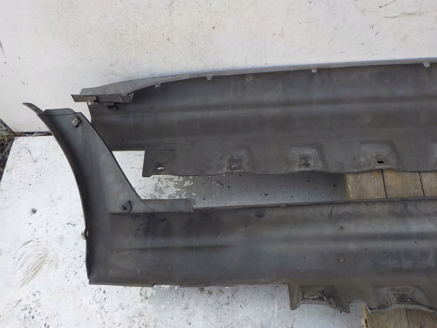 47 BMW X3 E83 mouldings caps threshold