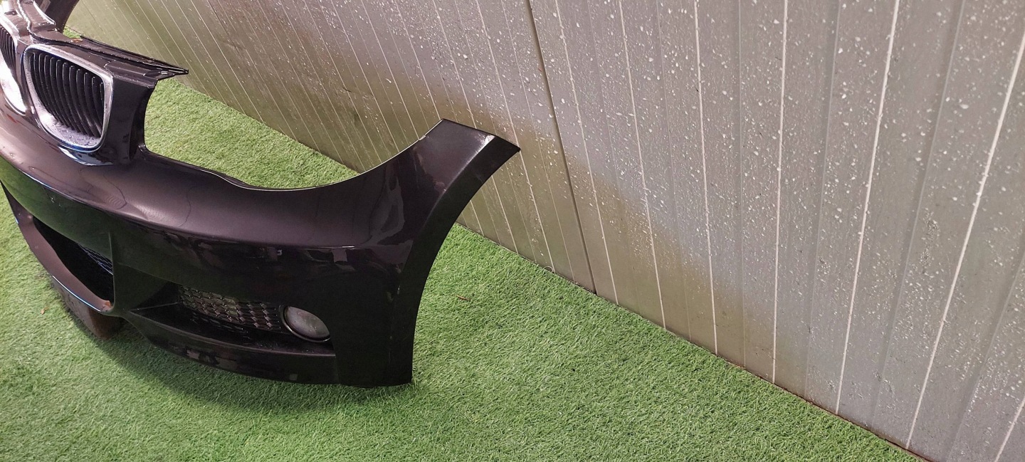 bumper front complete BMW 1 E82 E88 m-packet LAK: 475 BLACK SAPHIRE