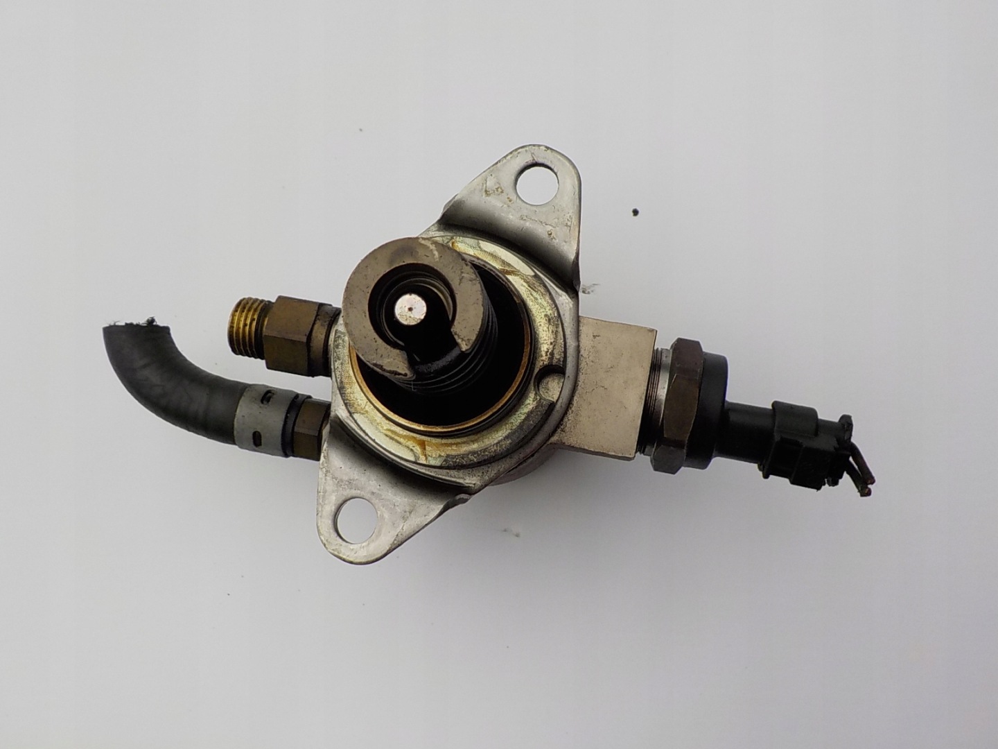 VOLKSWAGEN GOLF VI 1.4 TSI feed pump 03C127026C