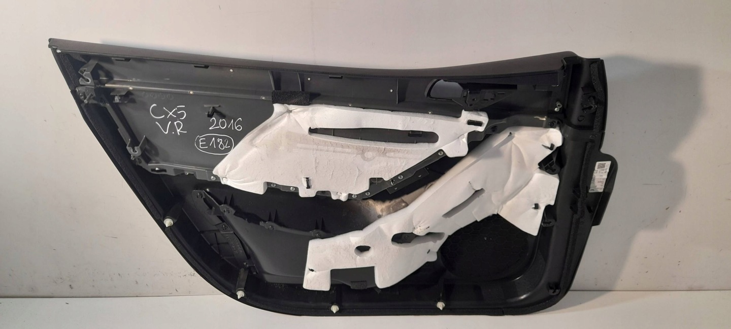 Mazda CX-5 2012-2016 side przednich prawych KA0G68420 (E182)