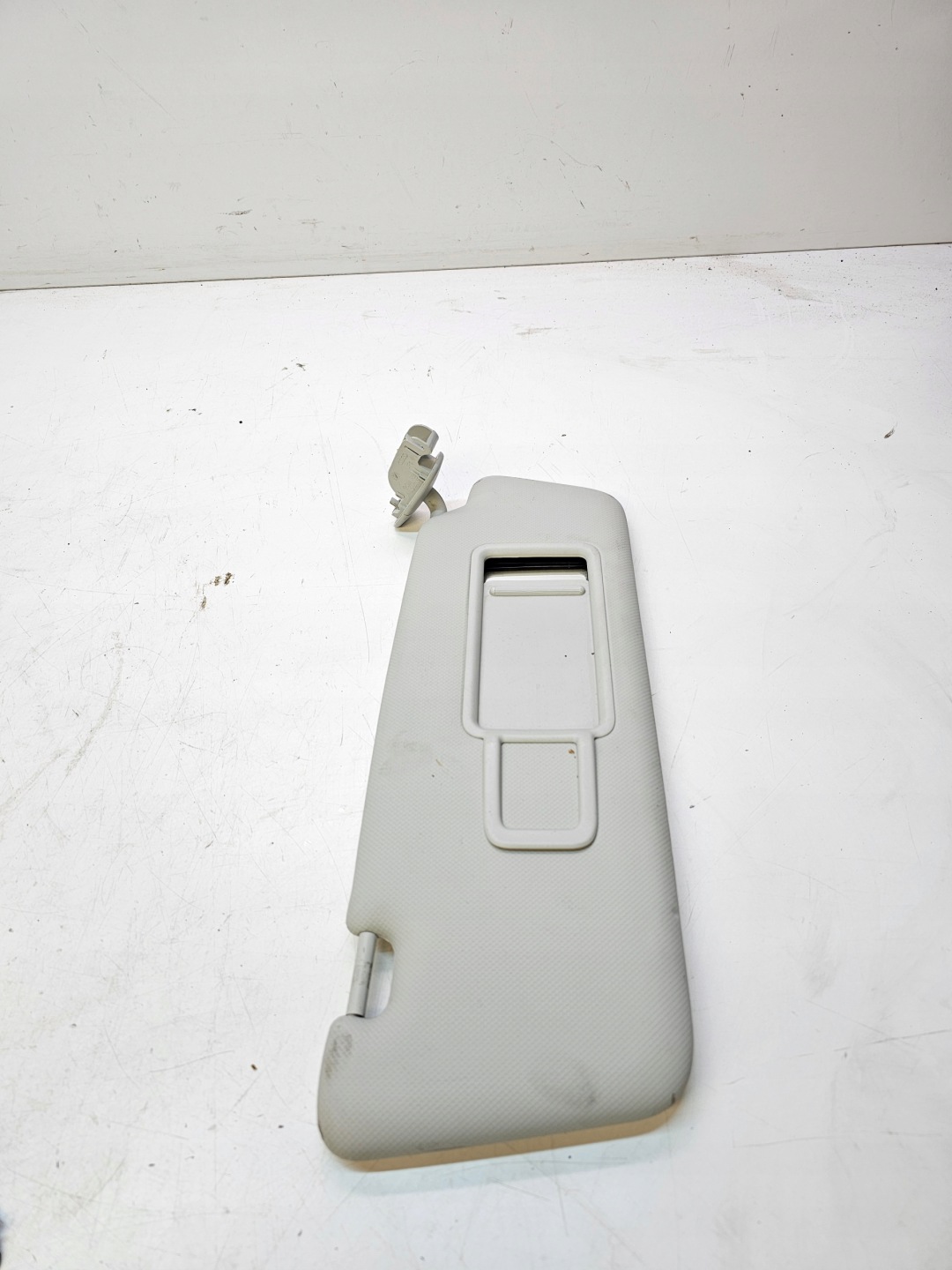 BLENDE ABDECKUNG PRZECIWSLONECZNA RECHTS AUDI A4 B8 8K0857552AE 8S0