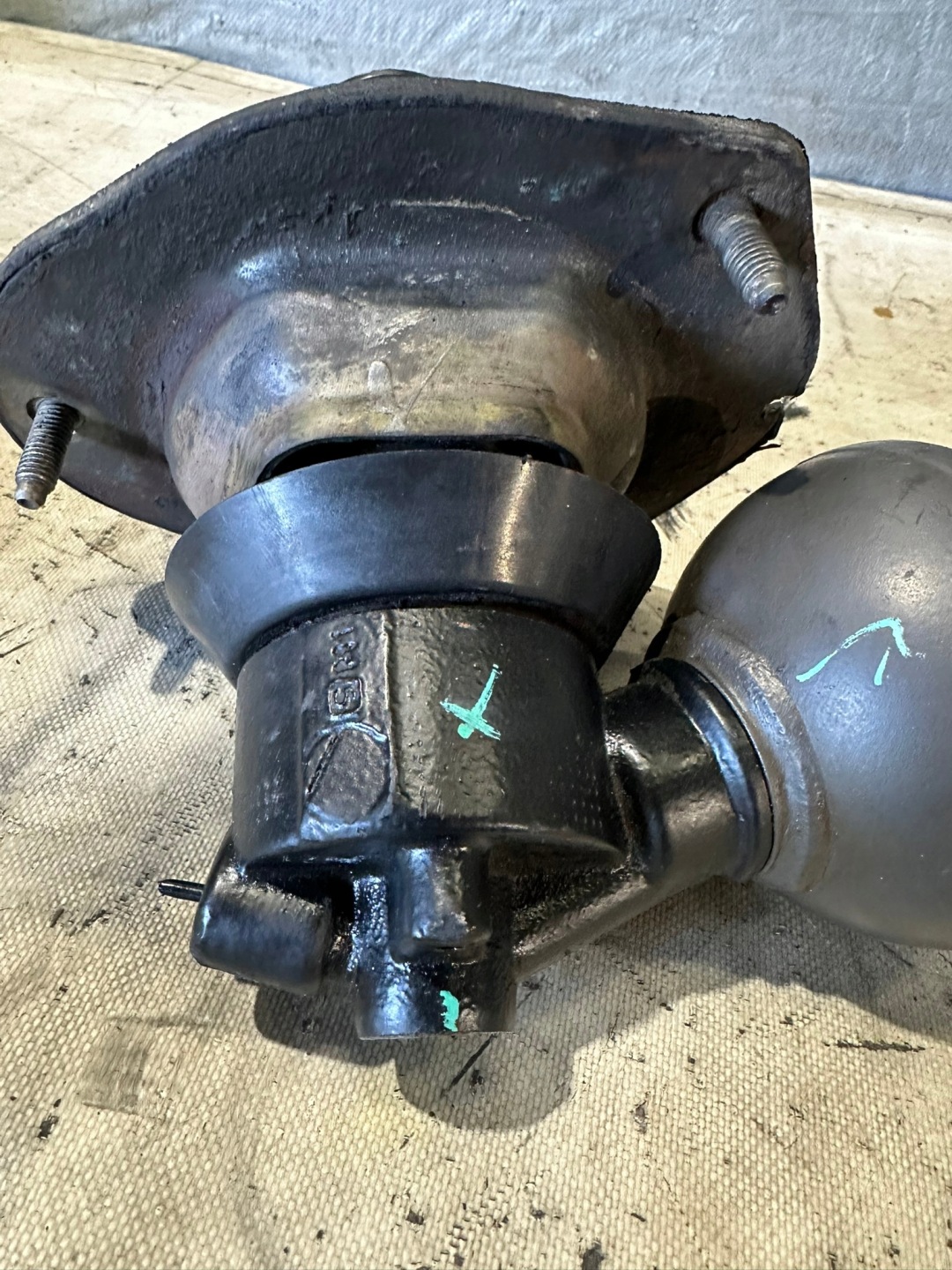 GRUSZKA SFERA springing left front CITROEN C5 II LIFT 2.0HDI