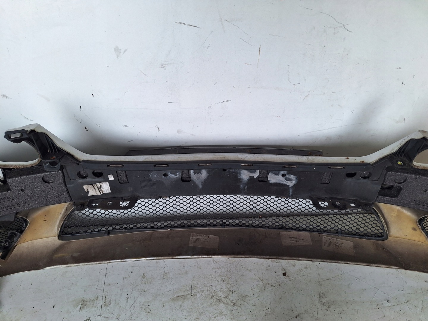 MERCEDES E-KLASA W211 bumper AMG XENON PDC