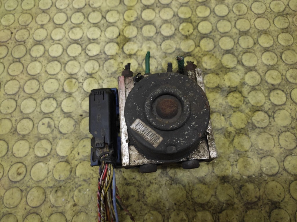 CITROEN C3 pump ABS 9641965380