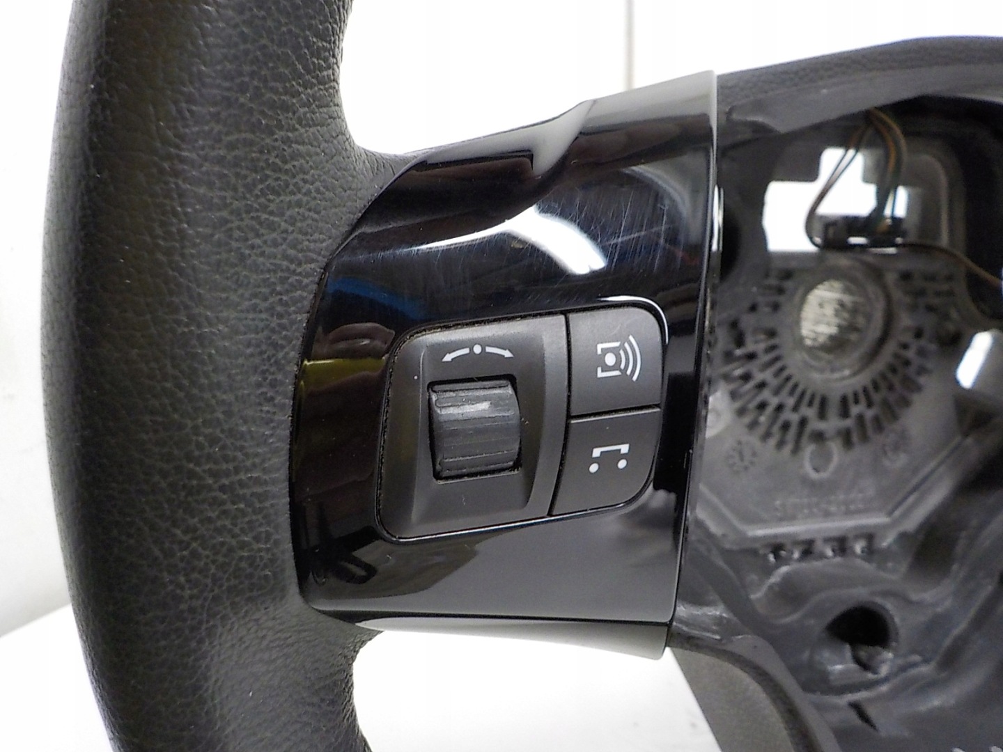 OPEL CORSA D steering wheel, leather MULTI PODGRZEWANA