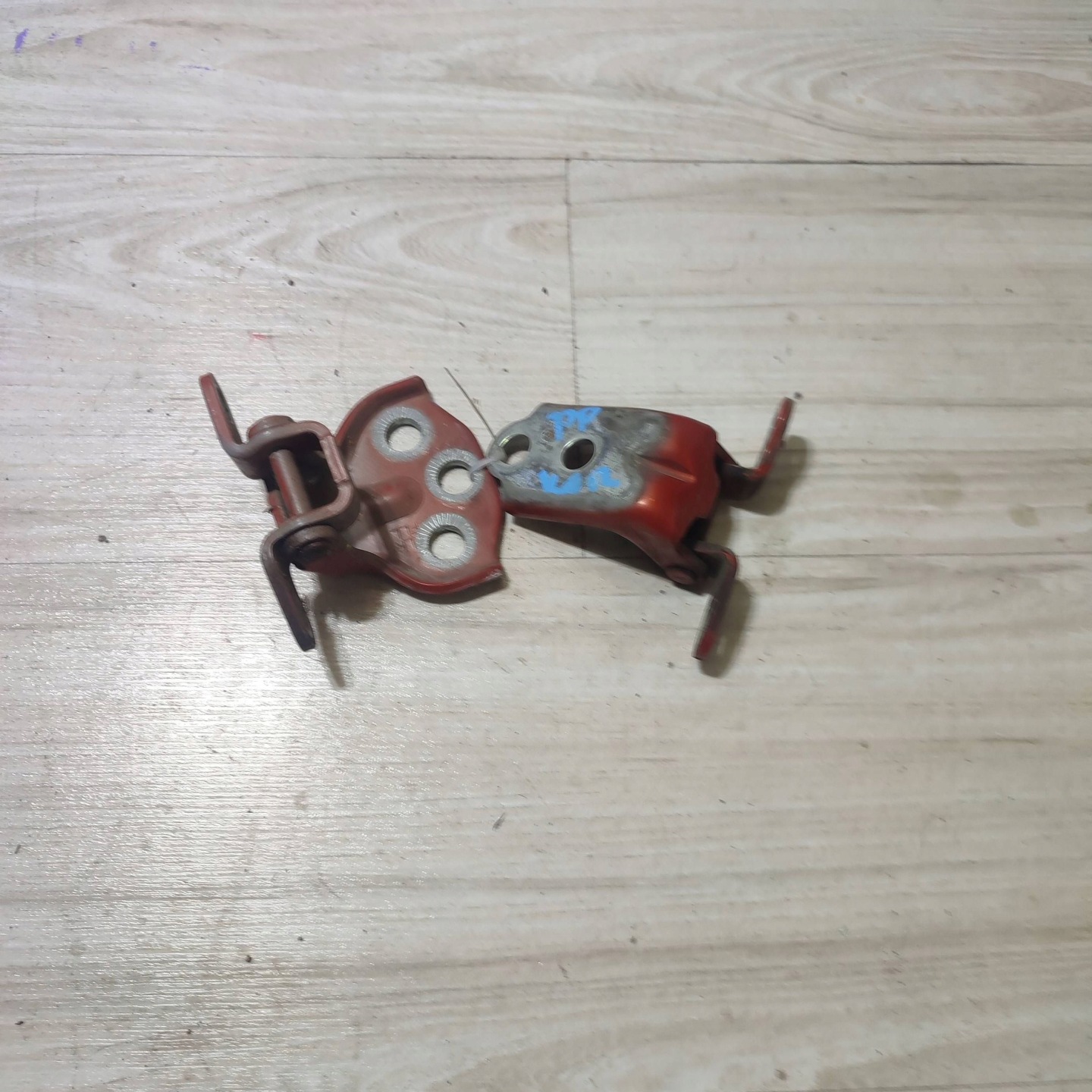 hinges door przednich front side right SsangYong Korando