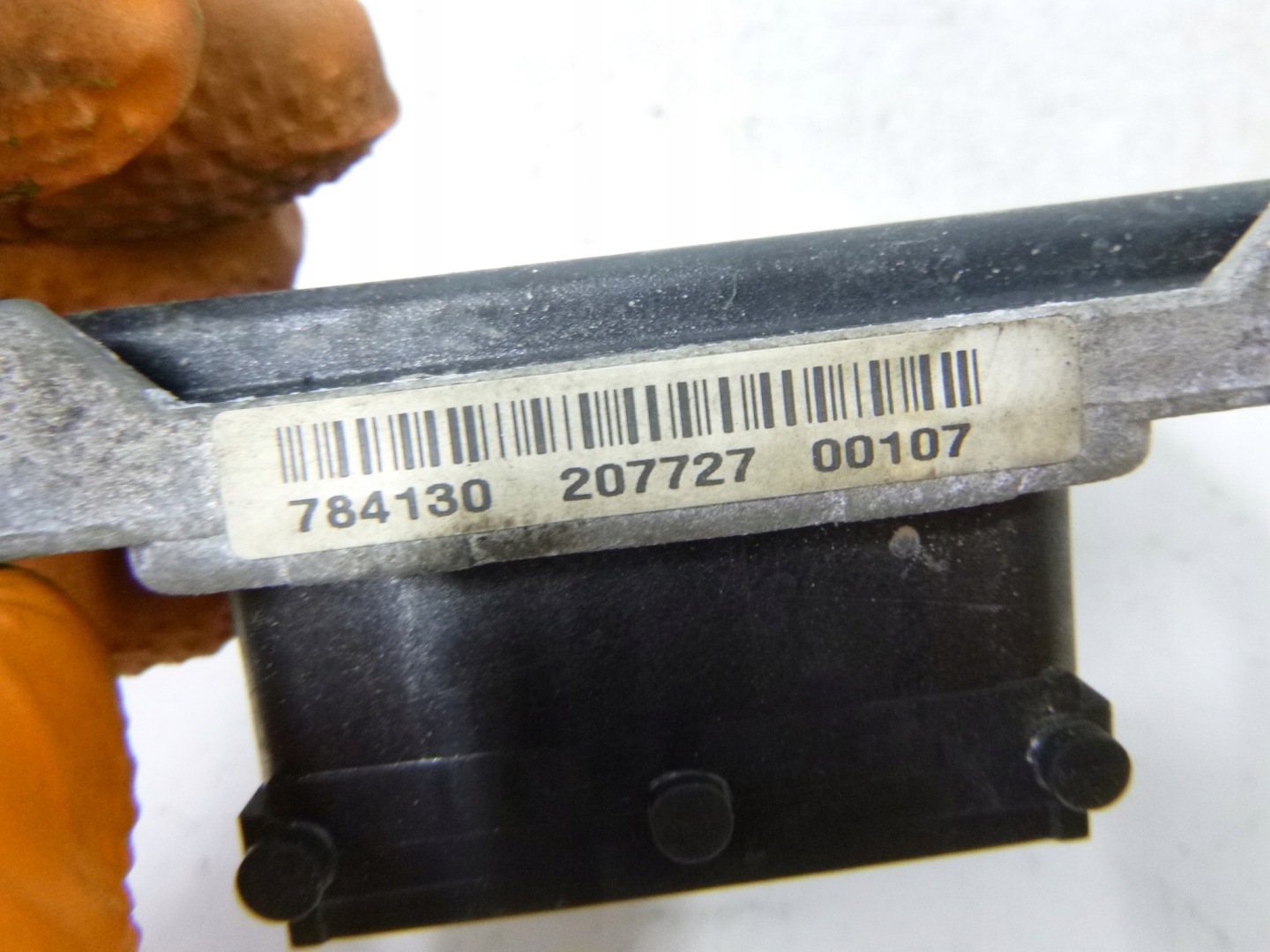 control unit computer of the engine Alfa Romeo 147 1.6 TS 0261207727 2000 – 2010