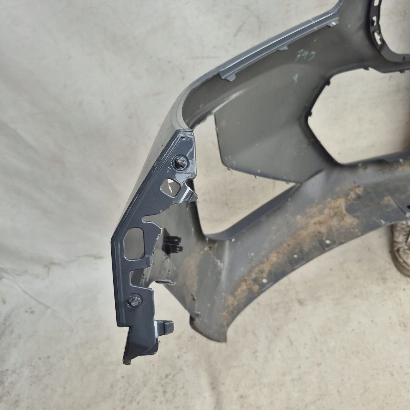 BMW X1 U11 m-packet 22-> bumper front front PDC