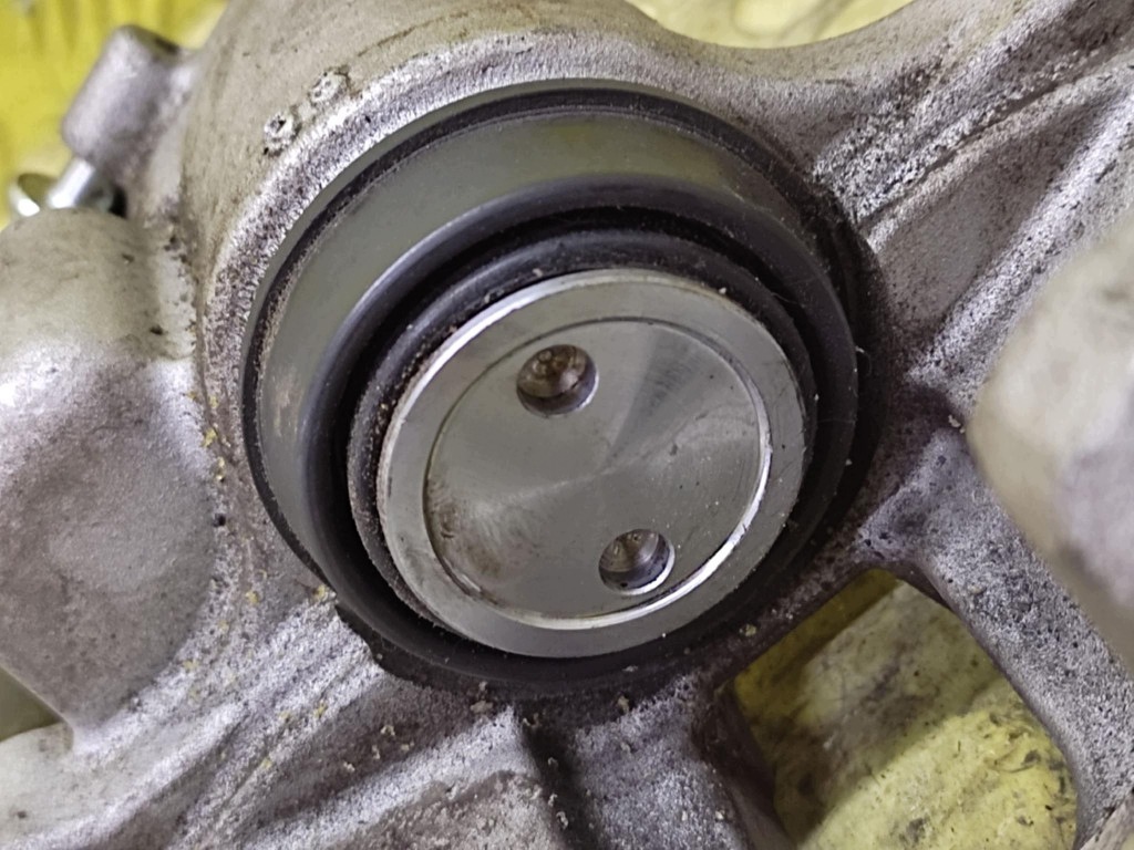 RENAULT LAGUNA II caliper brake right rear part