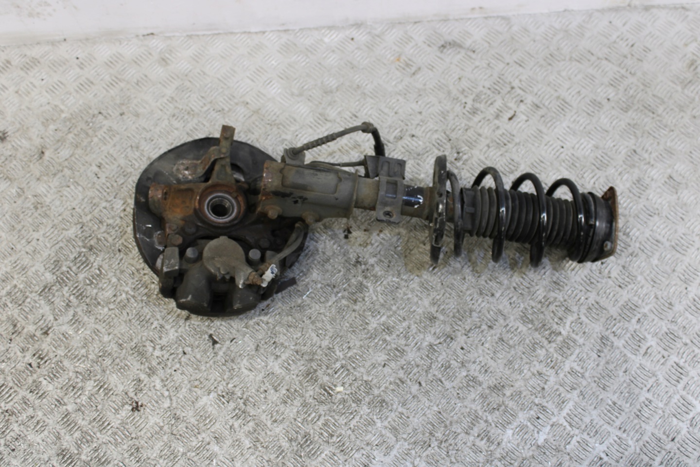 swing McPherson shock absorber left front PEUGEOT 5008 II 2