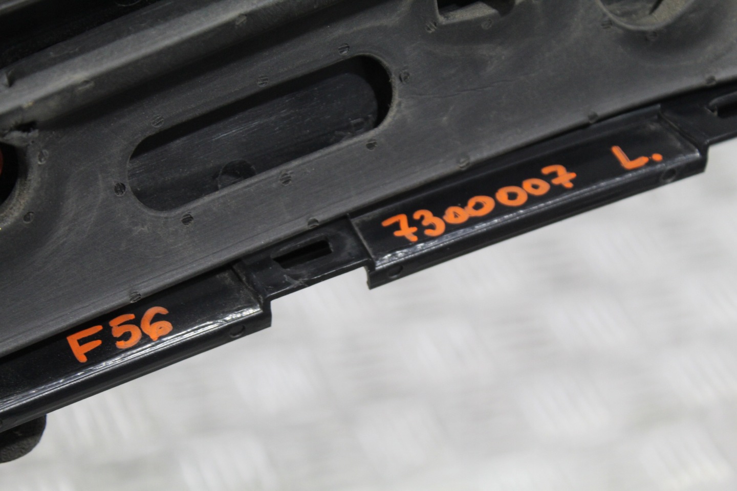 pillar trim left MINI COOPER F56 7300007