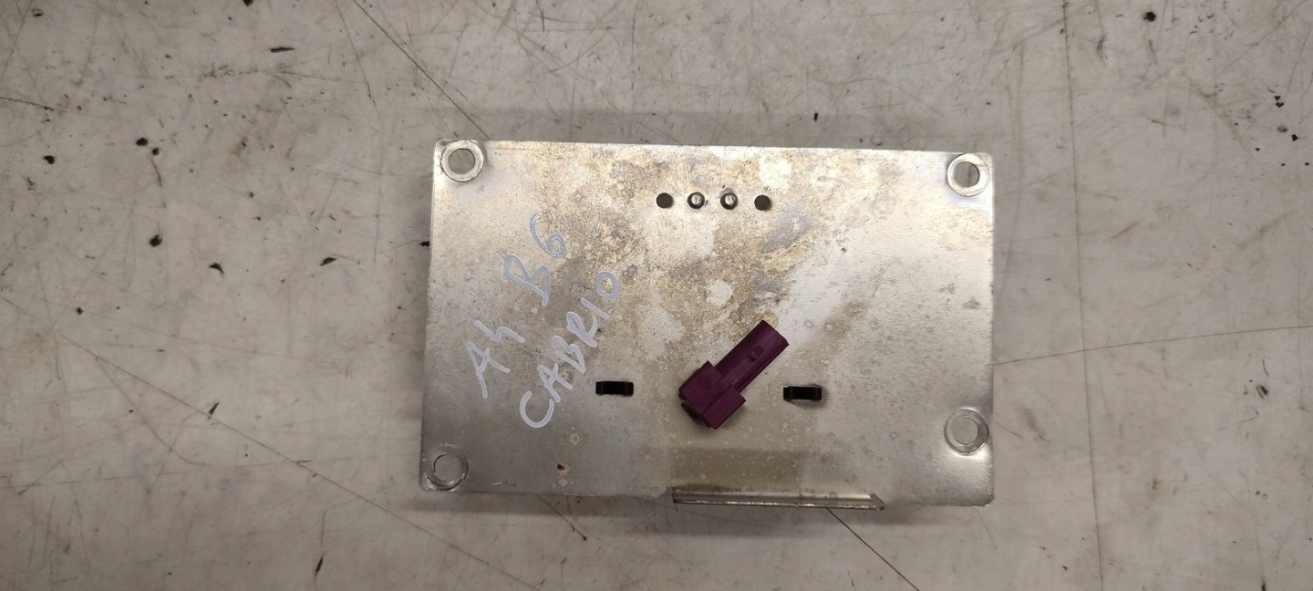 antenna amplifier Audi A4 B6 Cabrio