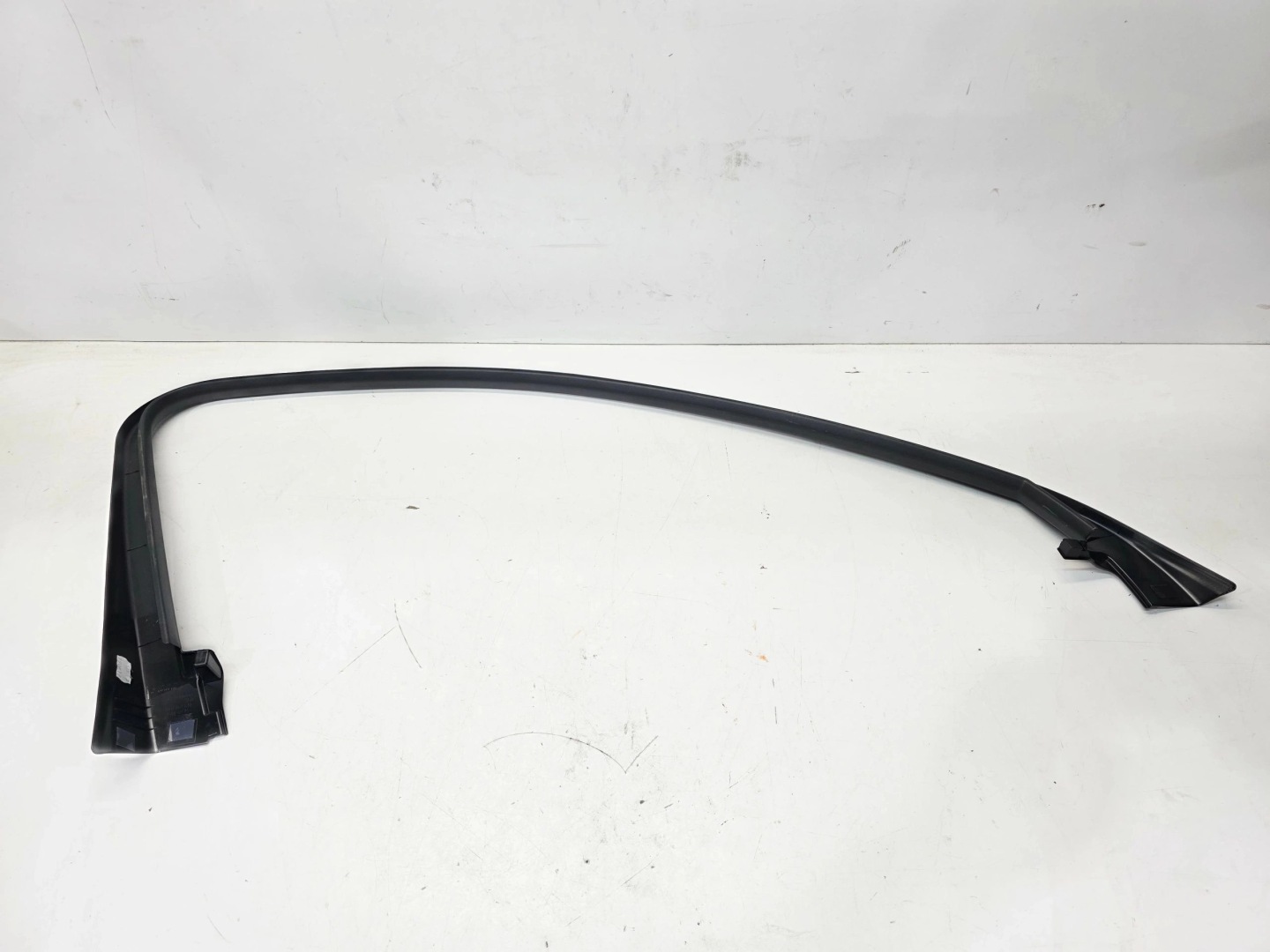 frame cover door right front AUDI A4 B9 8W0867610