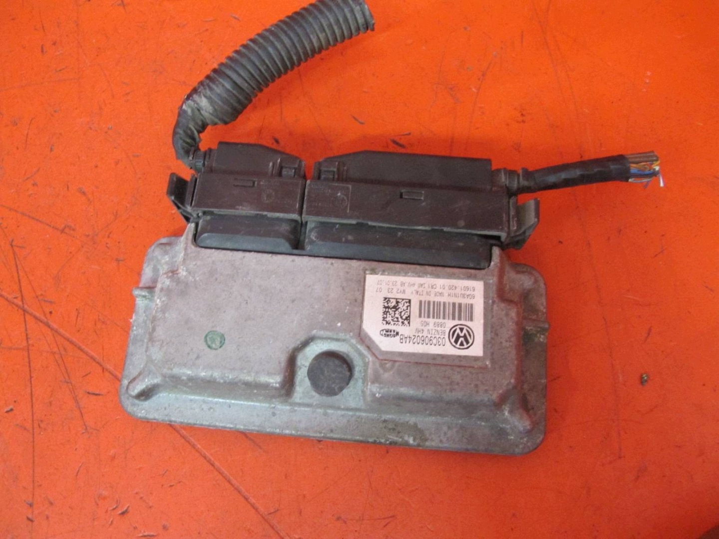 SKODA FABIA 1 and 6Y 1.4 B BUD control unit computer of the engine 03C906024AB